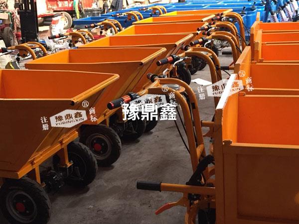 07豫鼎鑫電動(dòng)工程自卸車廠家/Uploadimg/1946055958652260352/upimage/20200618155900.JPG.jpg